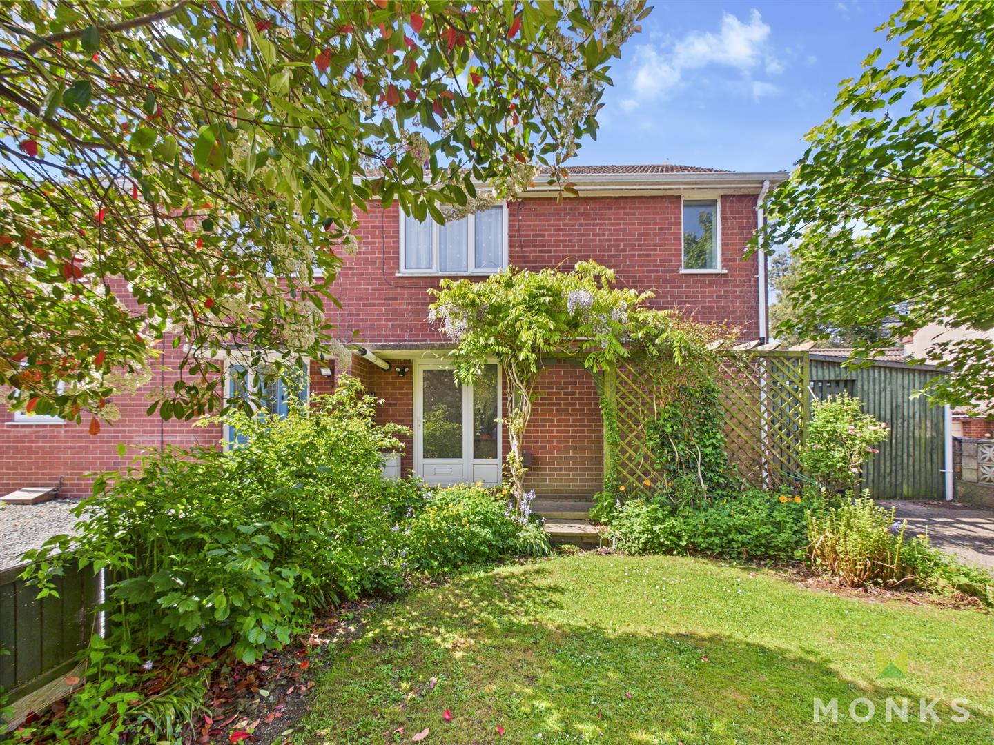 4 Judith Butts Lane, Shrewsbury, SY2 5BG For Sale